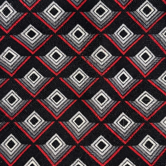 Manzoni Black and Red Diamond Print Hand Made Italian Silk Necktie - Picture 6 of 9